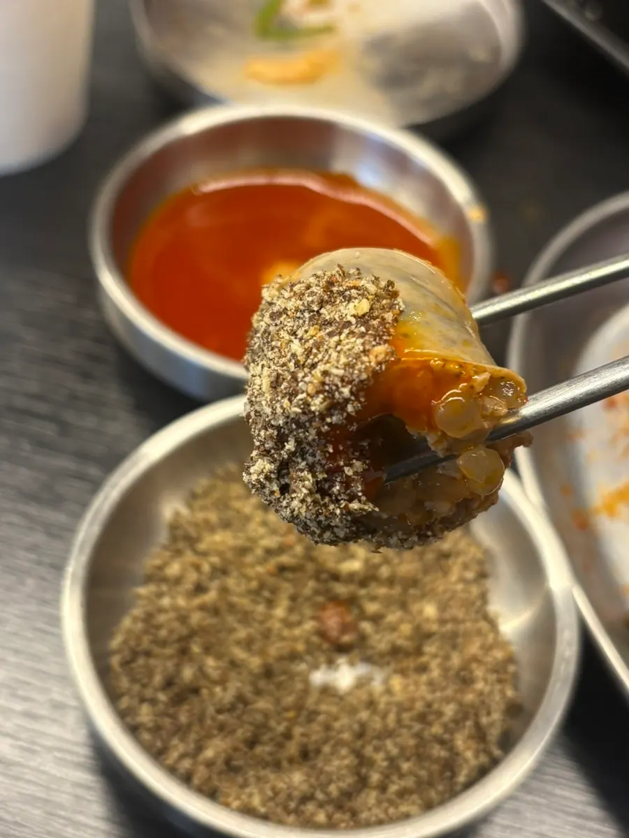 Gukbap turned spicy after adding dadaegi
