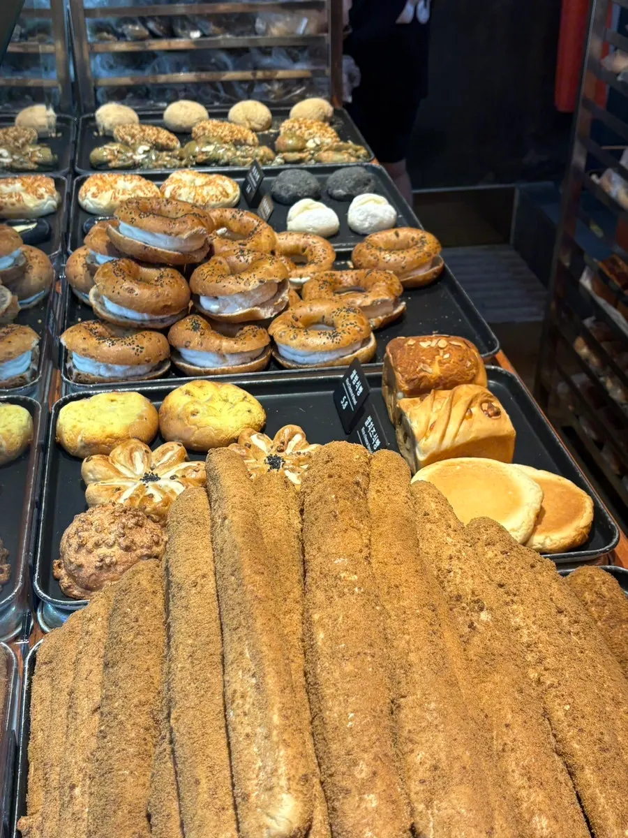 Munhwa Bakery's signature garlic bread on display