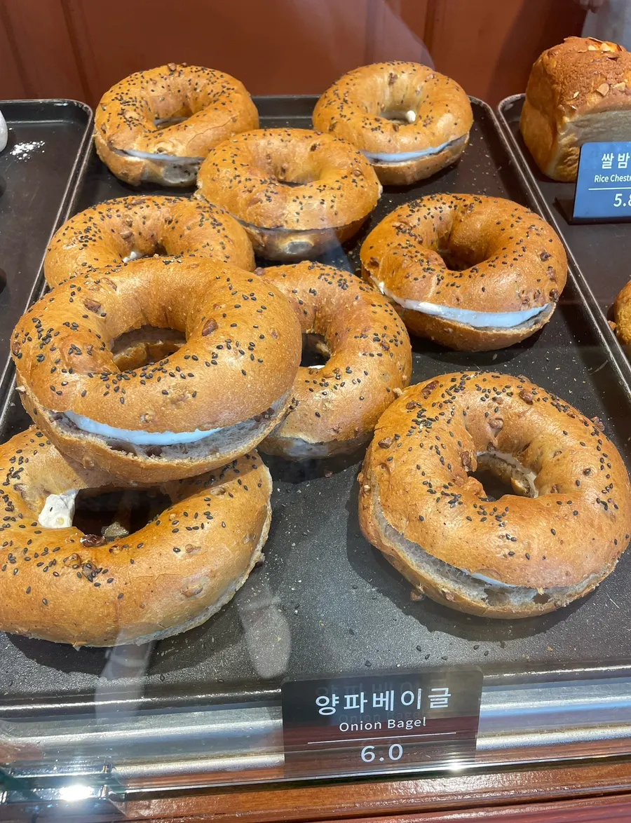 Món bánh mình tò mò nhất chọn mua tại Munhwa Bakery