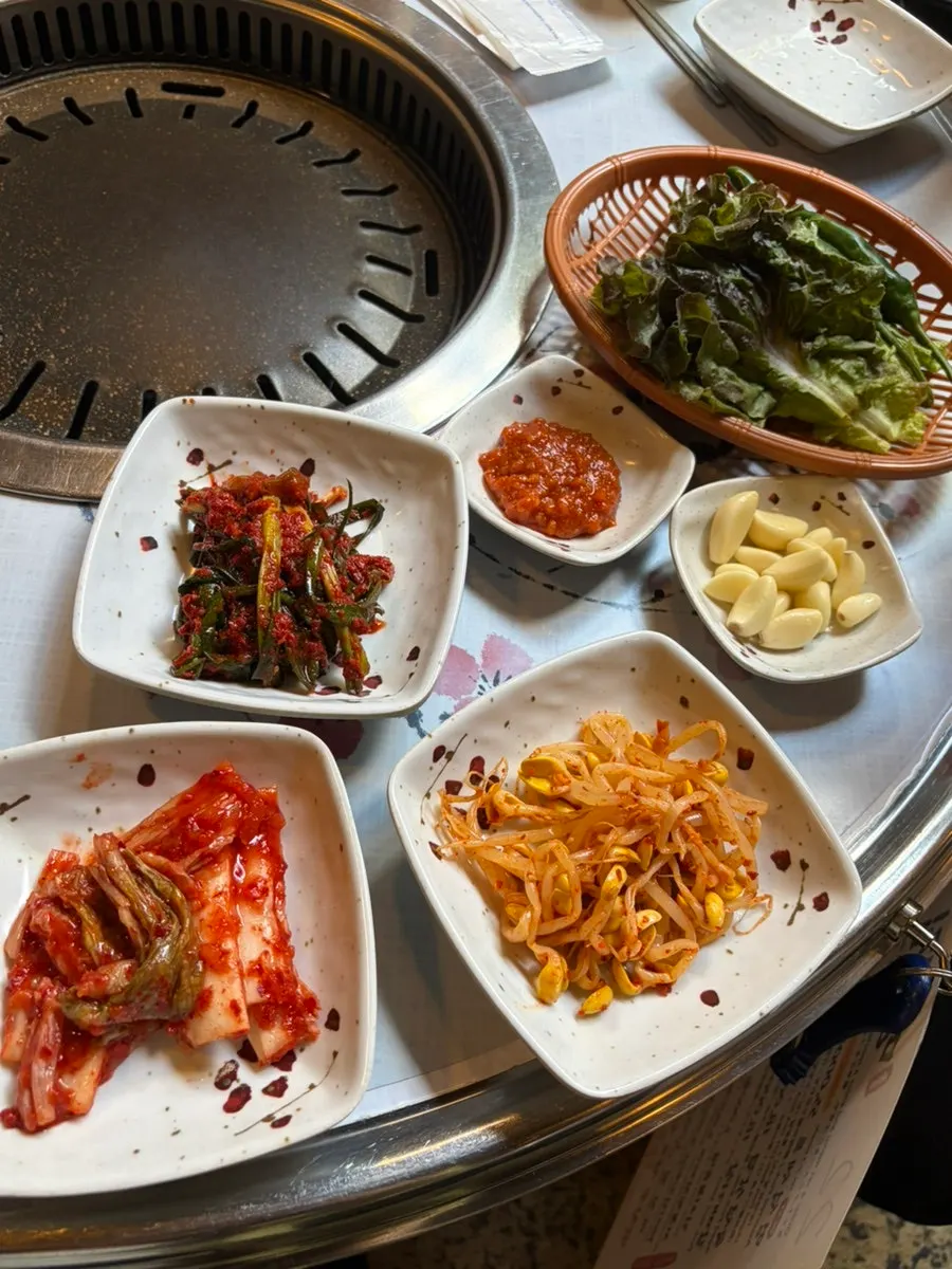A spread of Meongseokjip's default side dishes