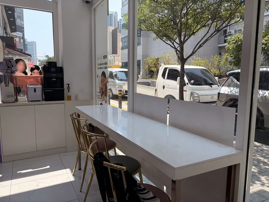 안경점 검안실 입구