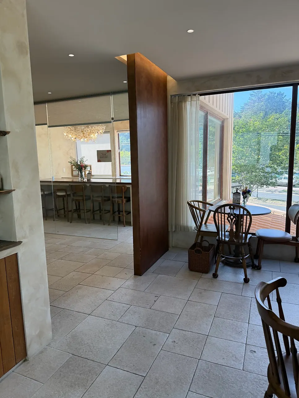 Tidy interior of Mandali To Go café