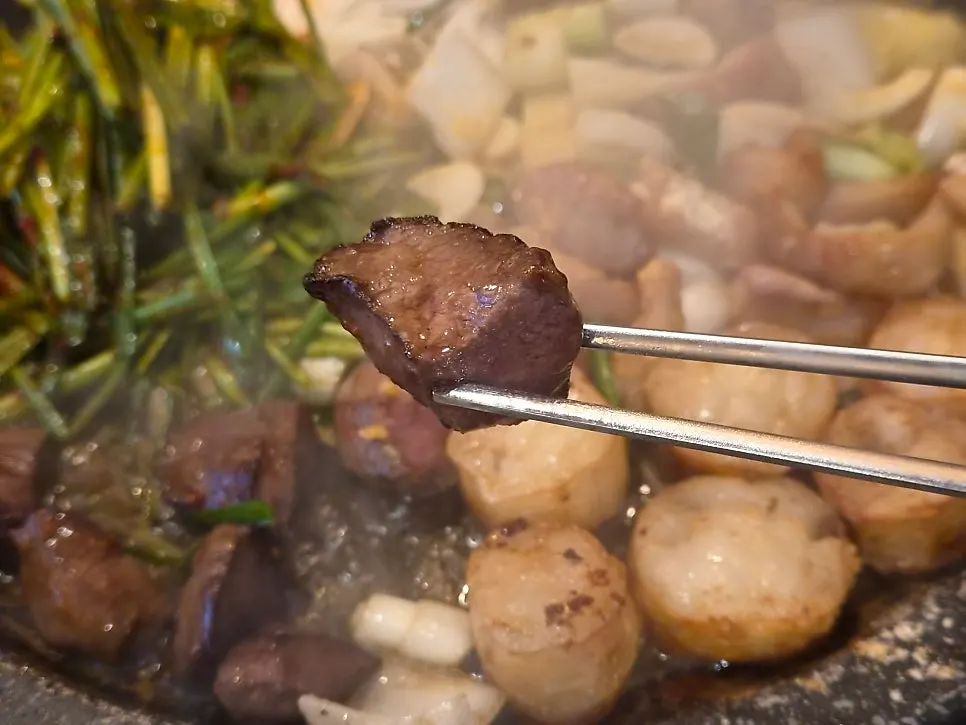 통통하게 익어가는 염통구이