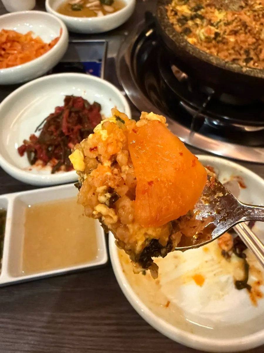 완성된 치즈 볶음밥 클로즈업