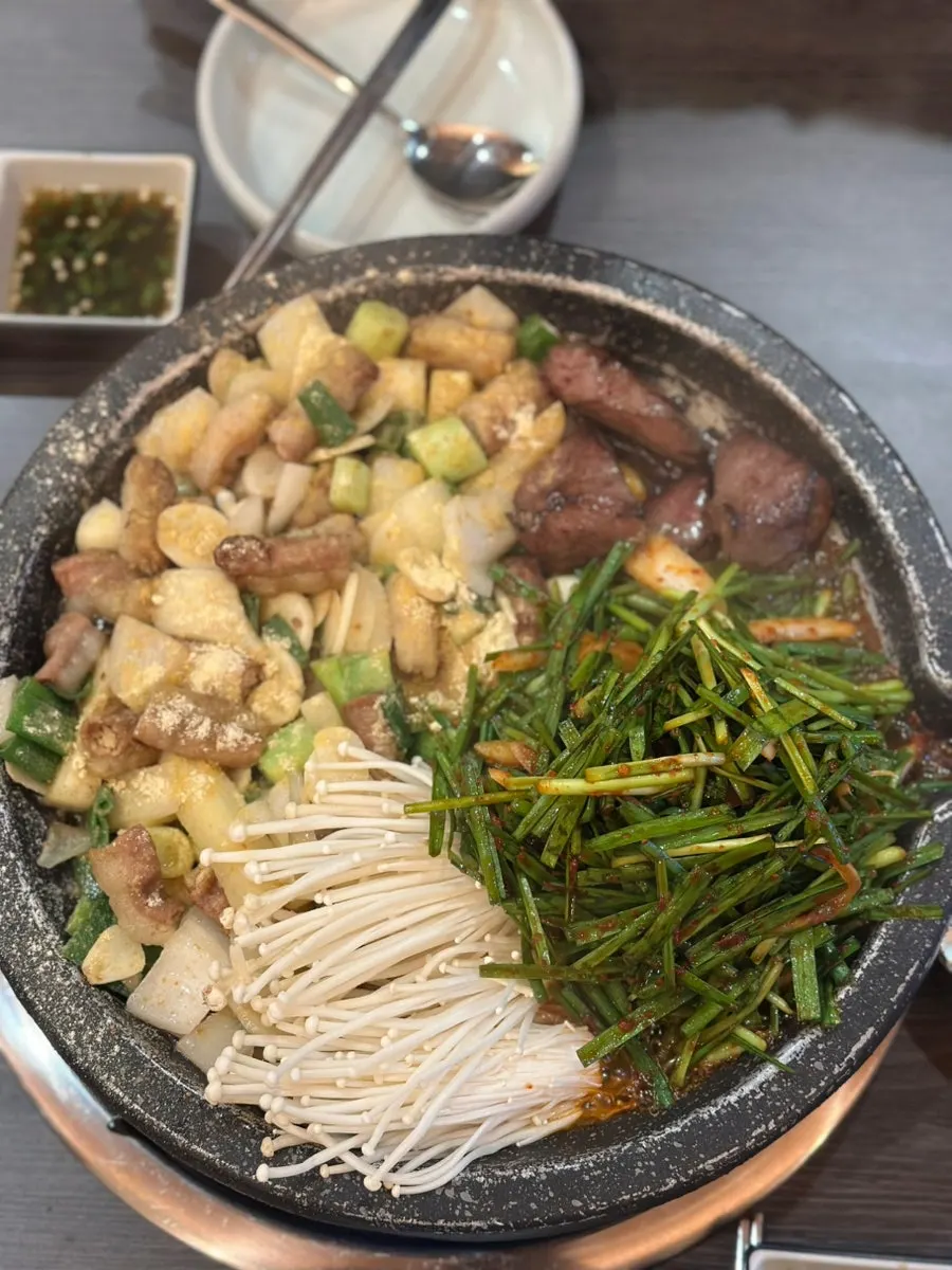 기본으로 나온 순두부찌개