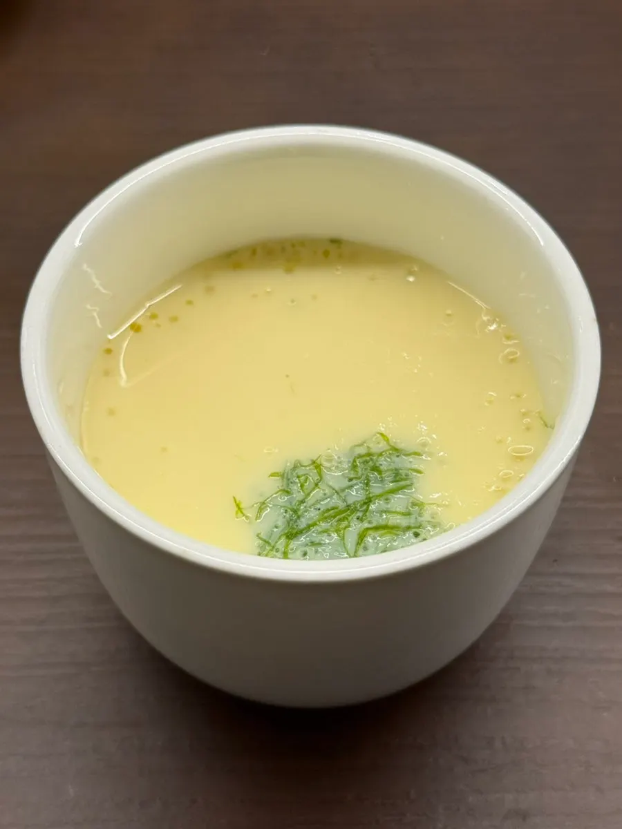 Soft chawanmushi topped with gamtae