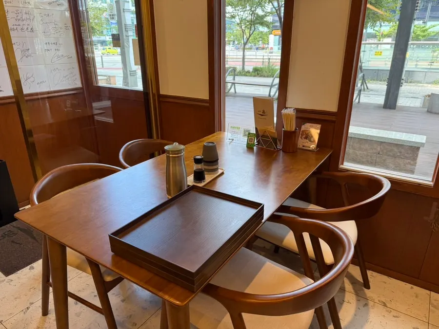 Table seating in the back of Ilpum Magok