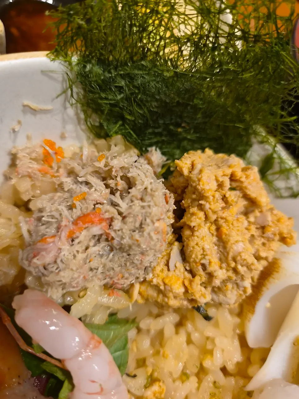Bowl of kaisendon loaded with seafood