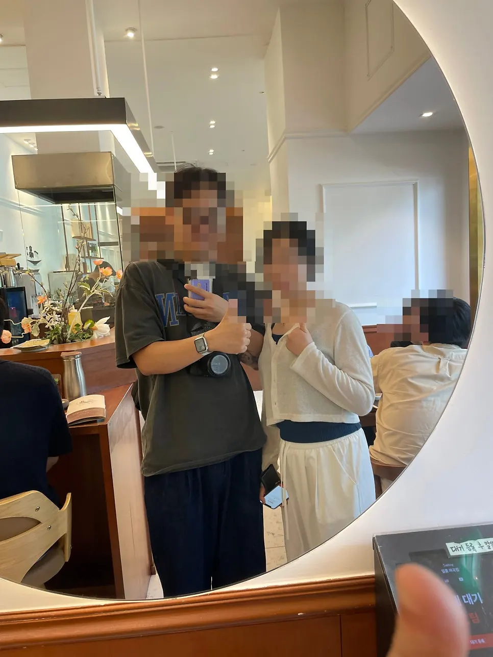스푼으로 떠낸 판나코타 단면