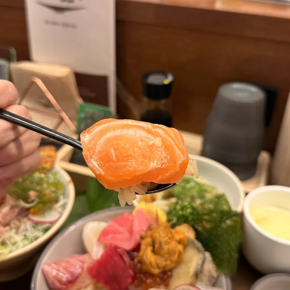 Aged sashimi and rice on gamtae seaweed