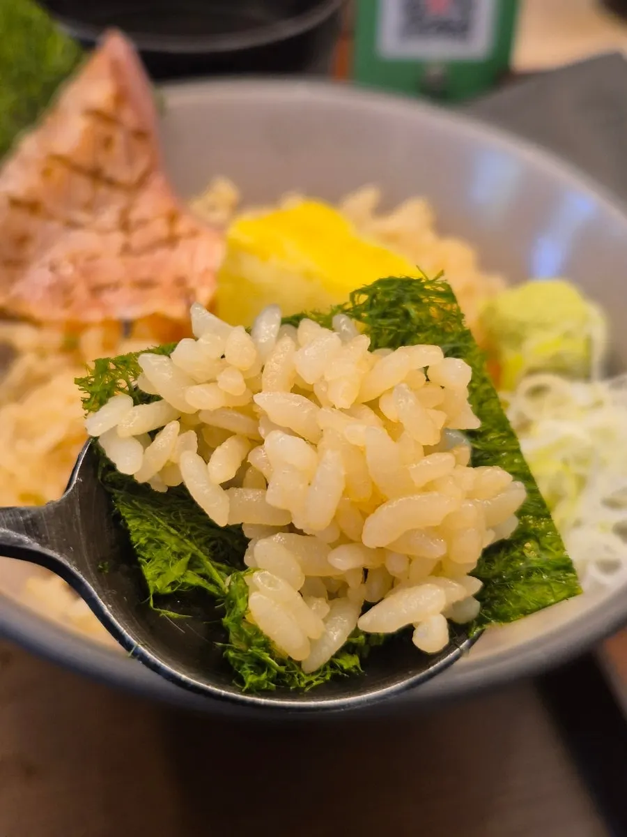 Rice topped with gamtae