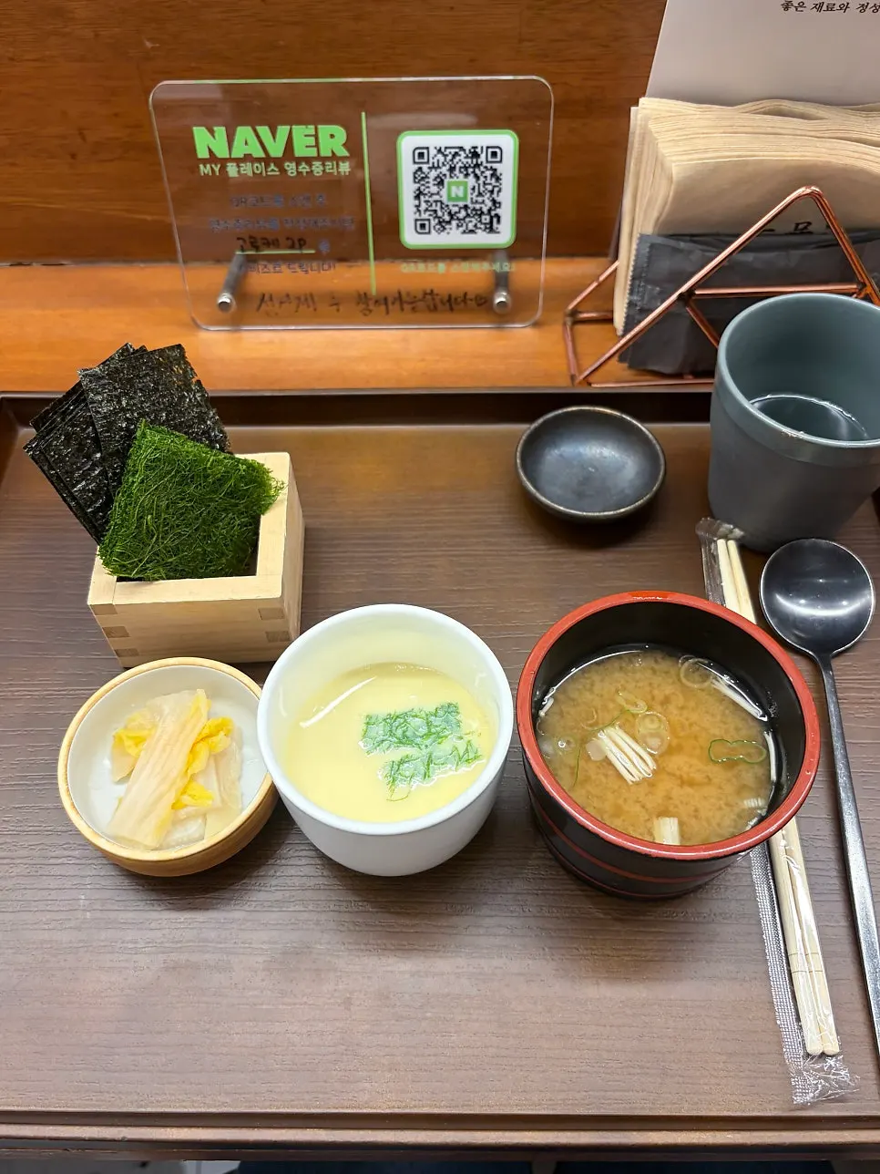 Standard side dishes set out on a tray