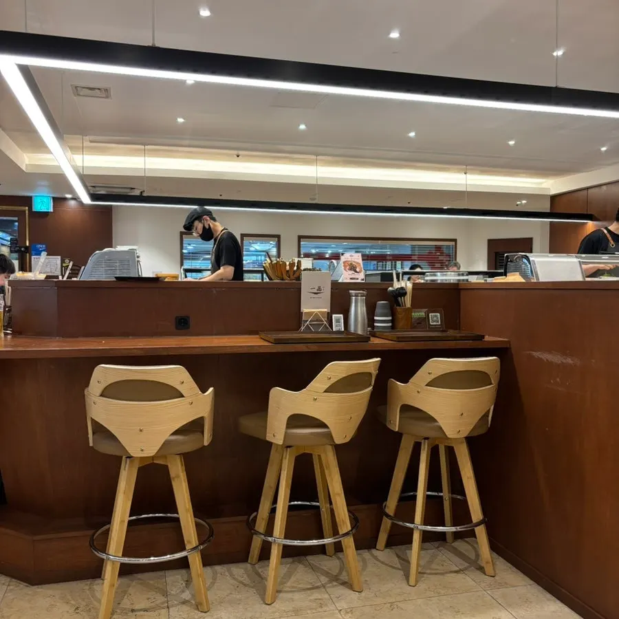 Clean, modern interior of Ilpum Yeouido Branch