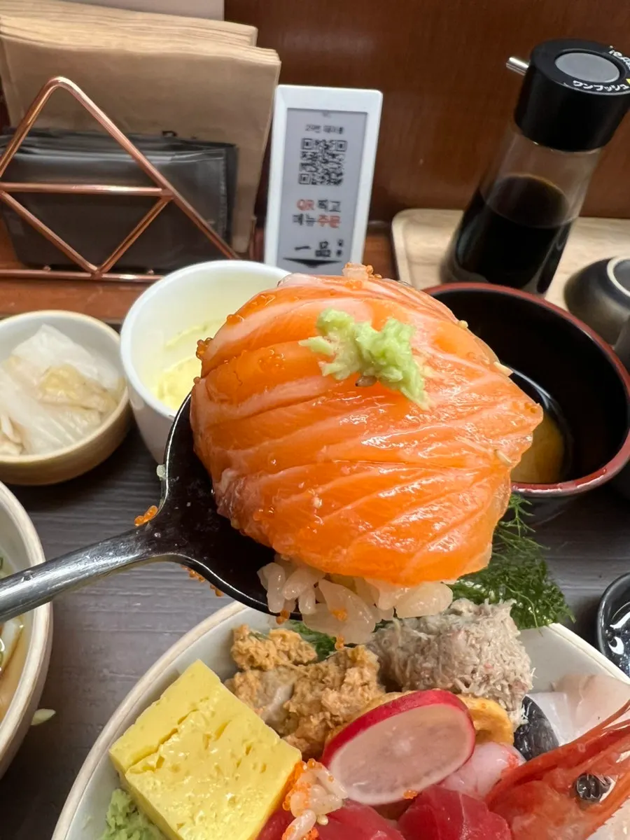 Full table spread at Ilpum Yeouido Branch