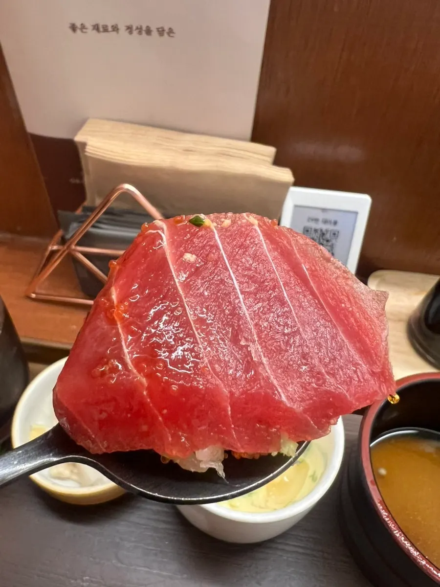 Full view of the table spread at Ilpum Yeouido Branch