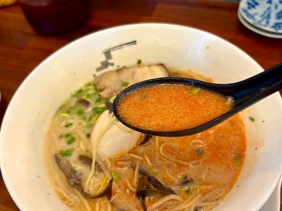 Ramen broth turned spicy after mixing in the seasoning