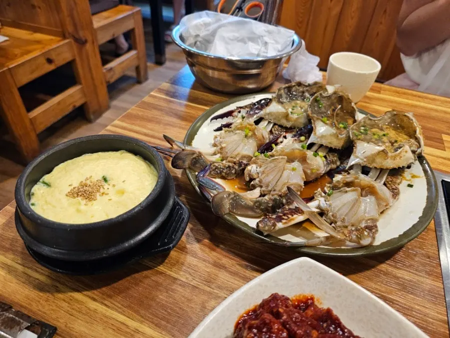 Table setting for the unlimited refill set for two
