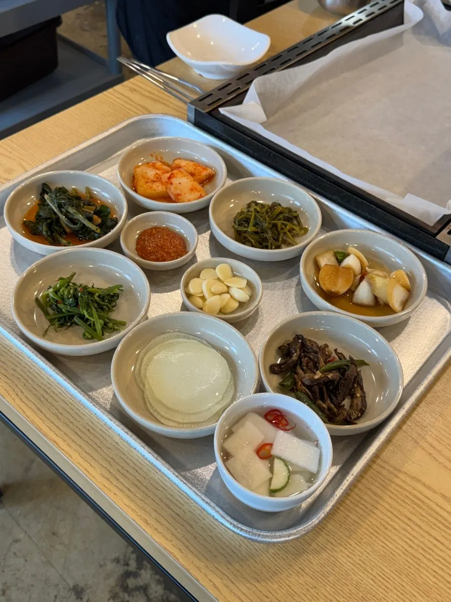 석기시대 기본 반찬 상차림