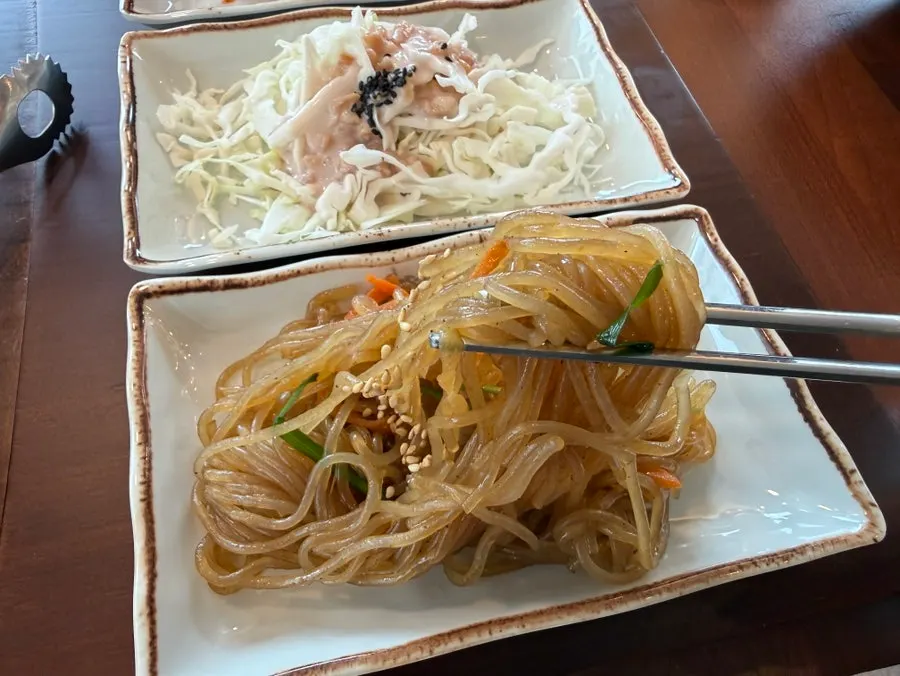 Basic side dishes served with grilled fish
