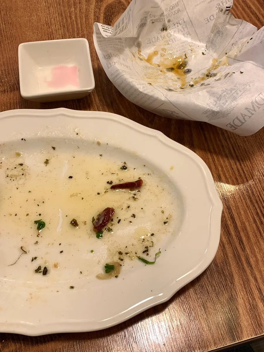 Hidangan sampingan bersama buffalo wing