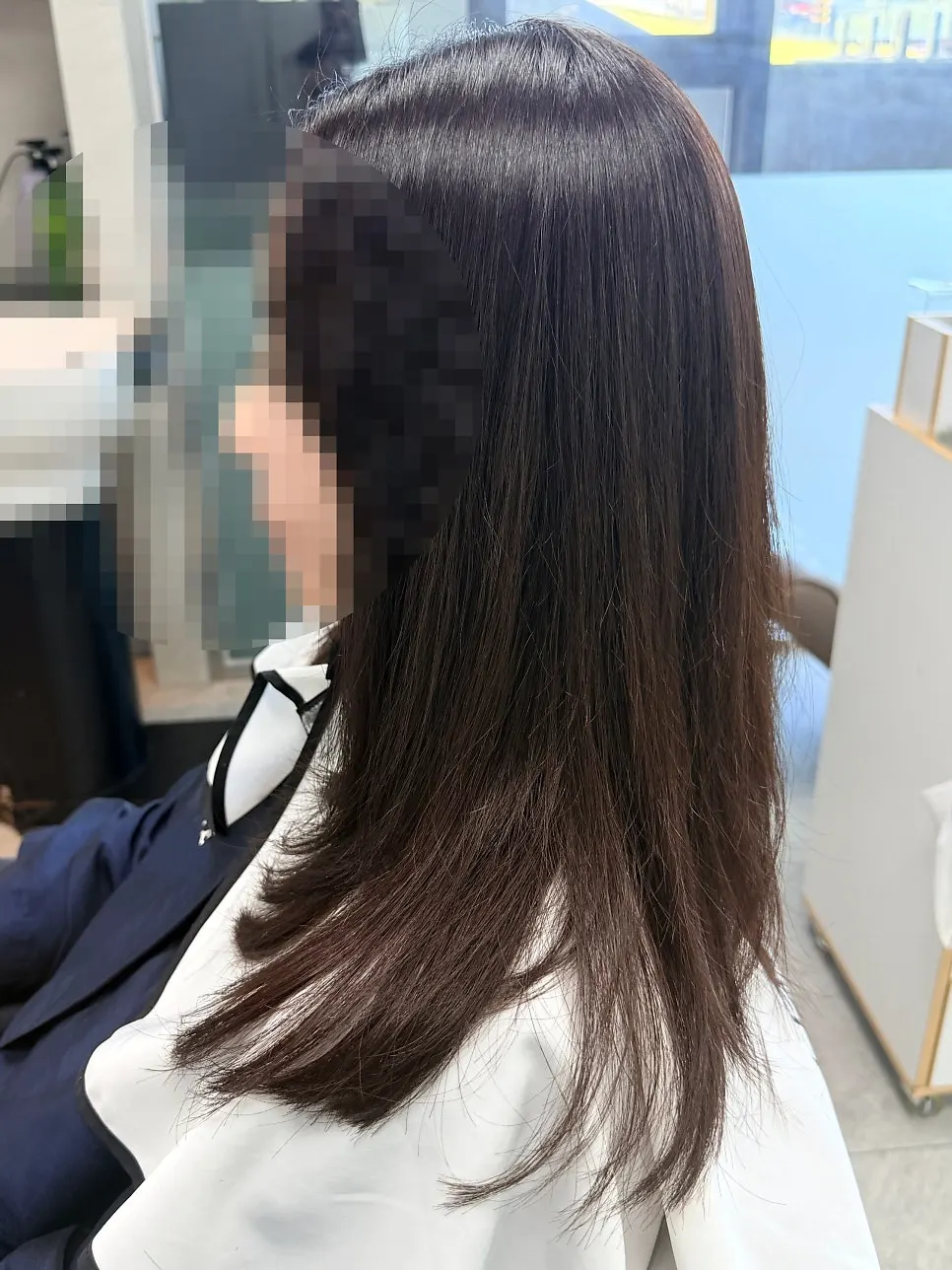 옆에서 본 볼륨매직 후 자연스러운 실루엣