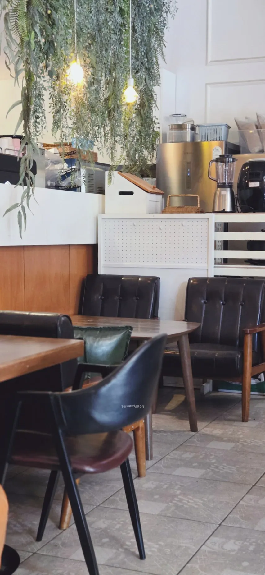 Sofa seating at Like Like Juyeop Branch