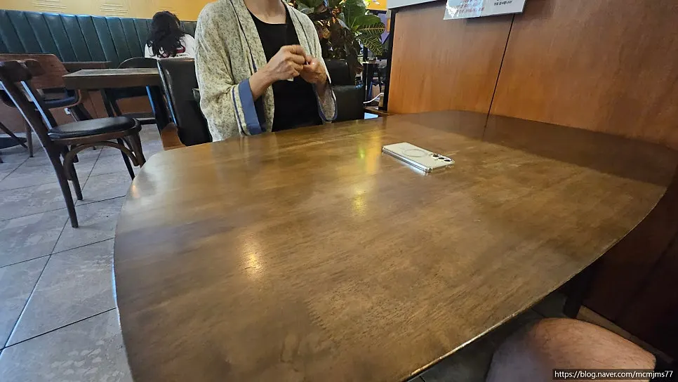 Interior of the brunch restaurant with an old-school atmosphere