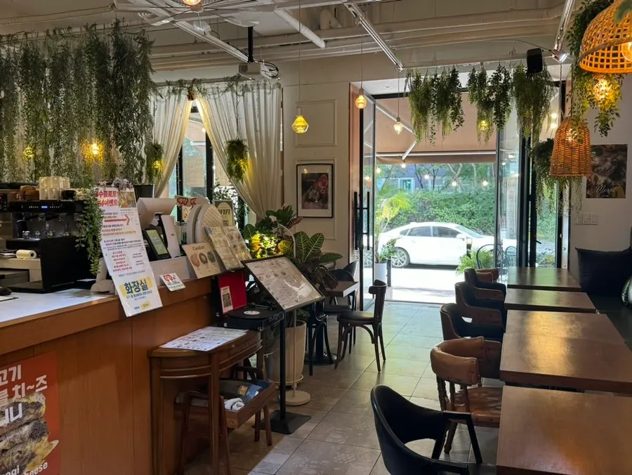 Café interior with spaciously arranged tables