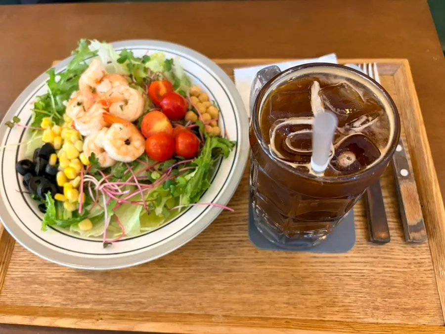 Table setting with salad and Americano together