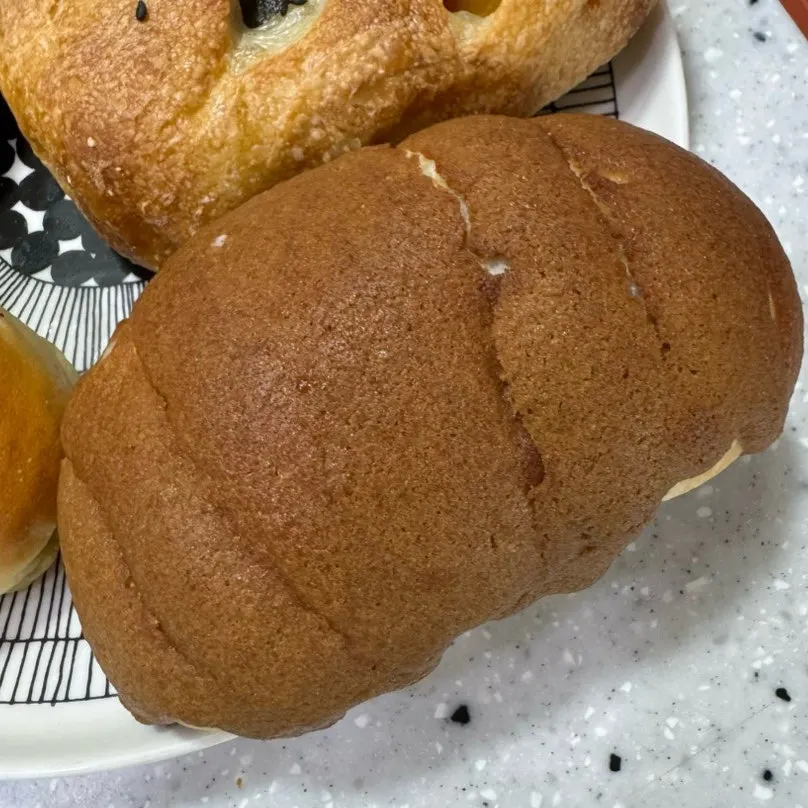 バターの風味が濃いブランジェリー・タンの塩パン