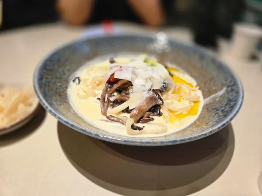 들깨크림우동 메뉴