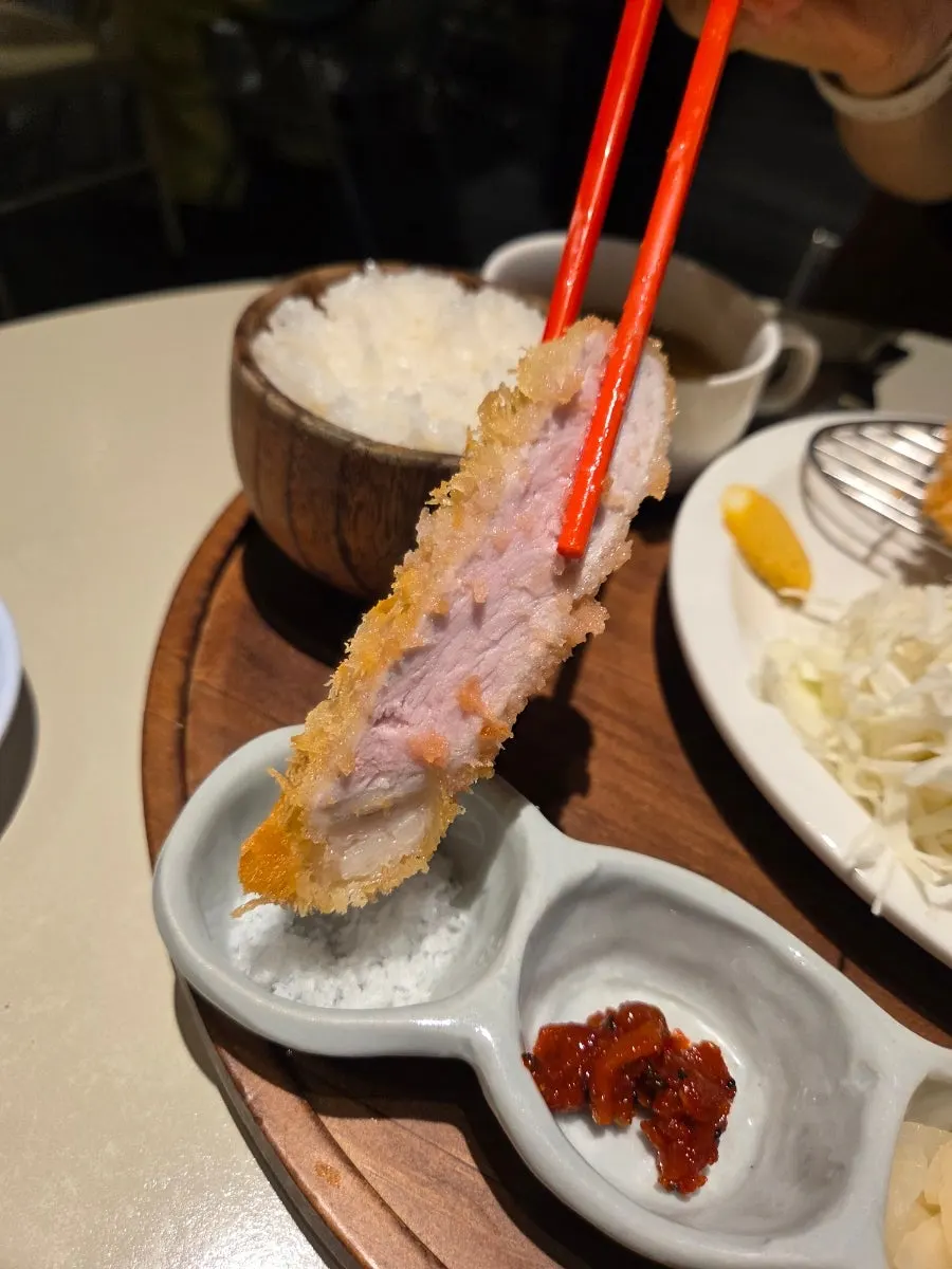 육즙과 고기 맛을 살린 로스카츠