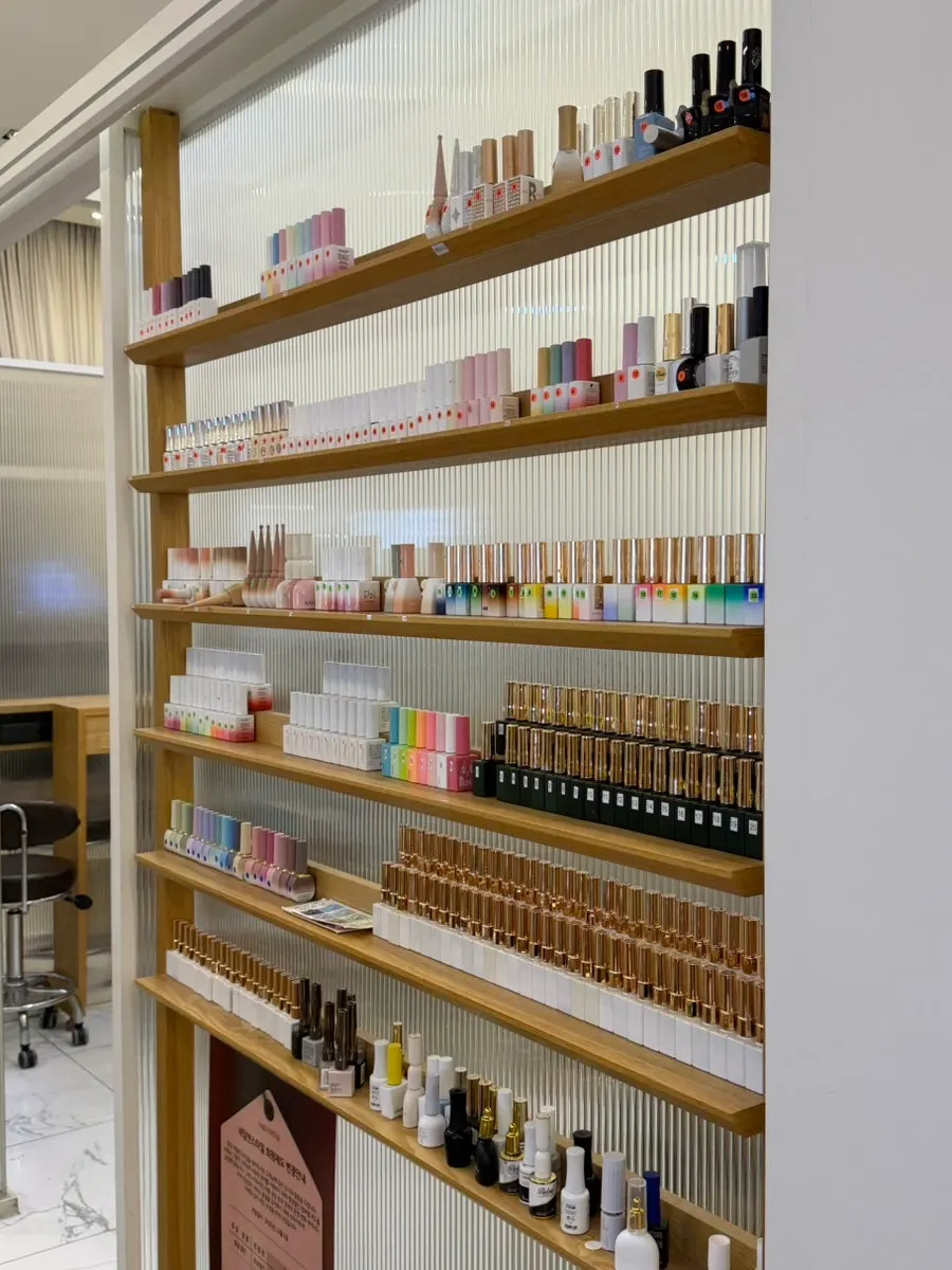 Private nail treatment room