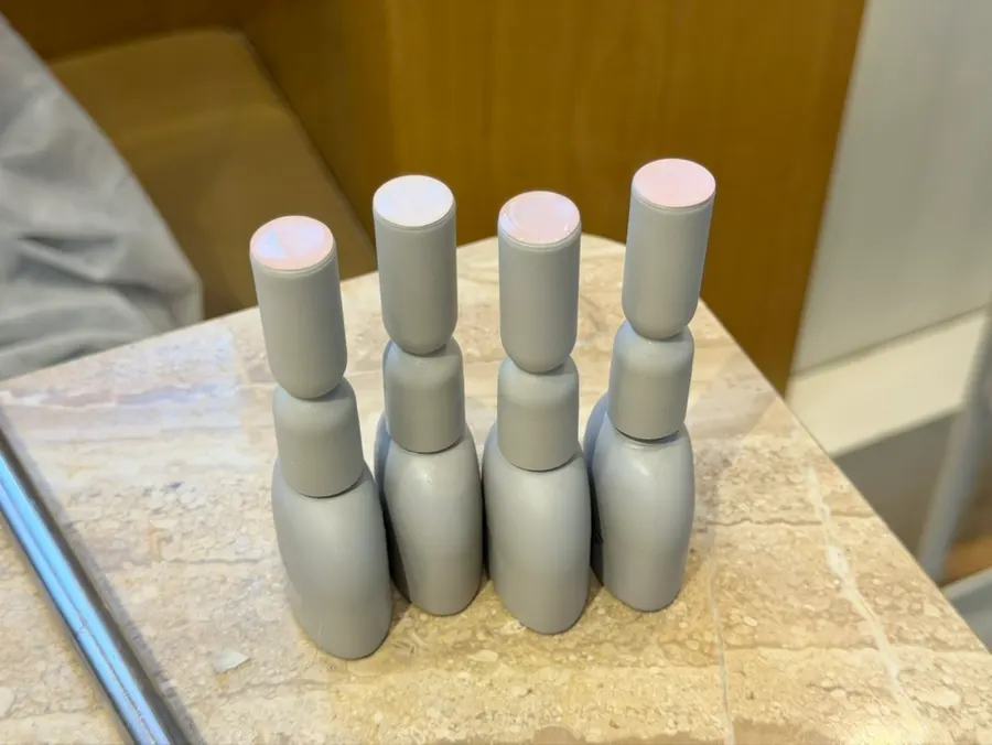 Nail treatment process applying base gel