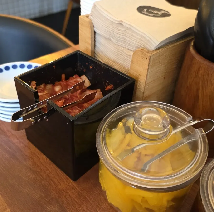 모츠라멘과 밥 메뉴 구성