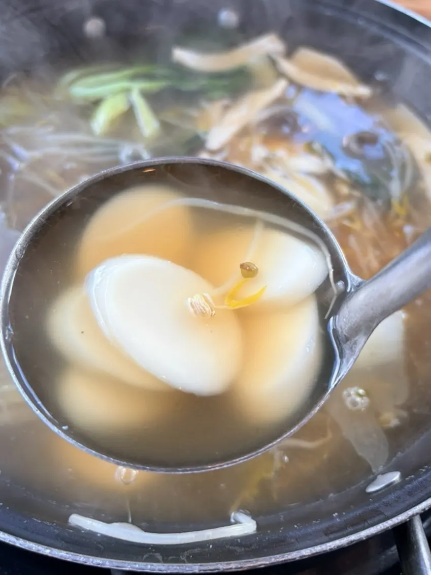 Beef dipped in shabu soy sauce