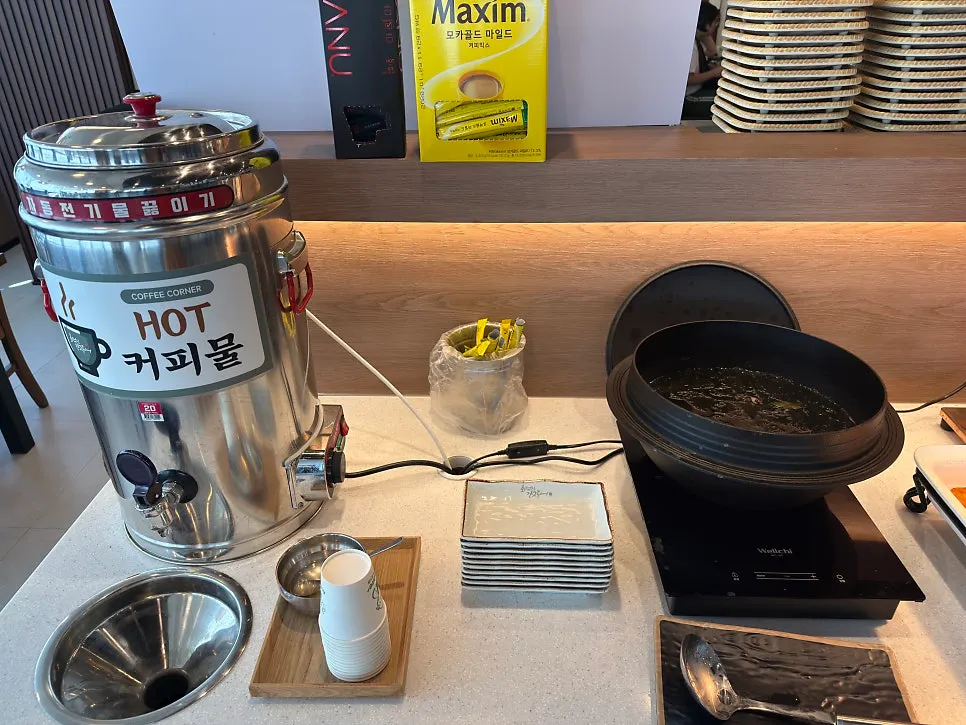 Tteokbokki and japchae at the self-serve bar