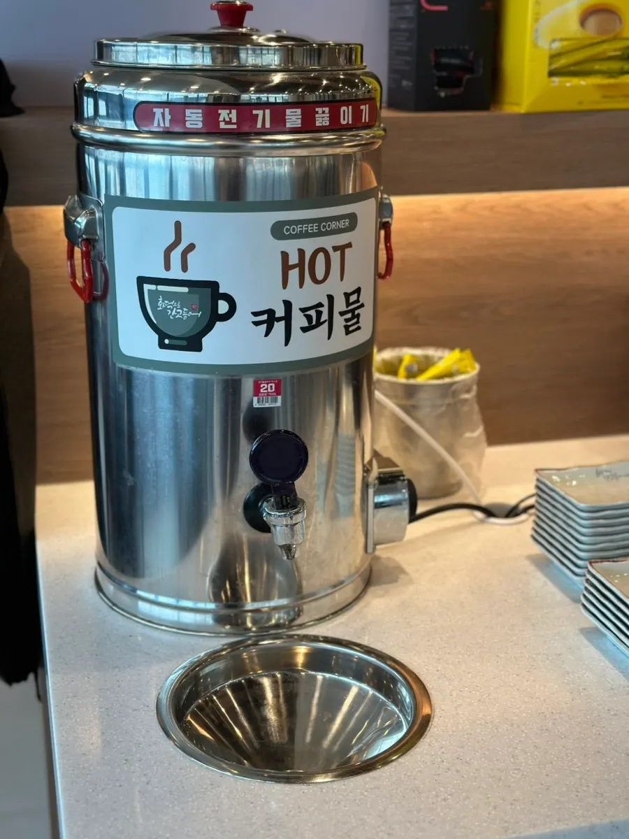 Hai loại cà phê tráng miệng được chuẩn bị