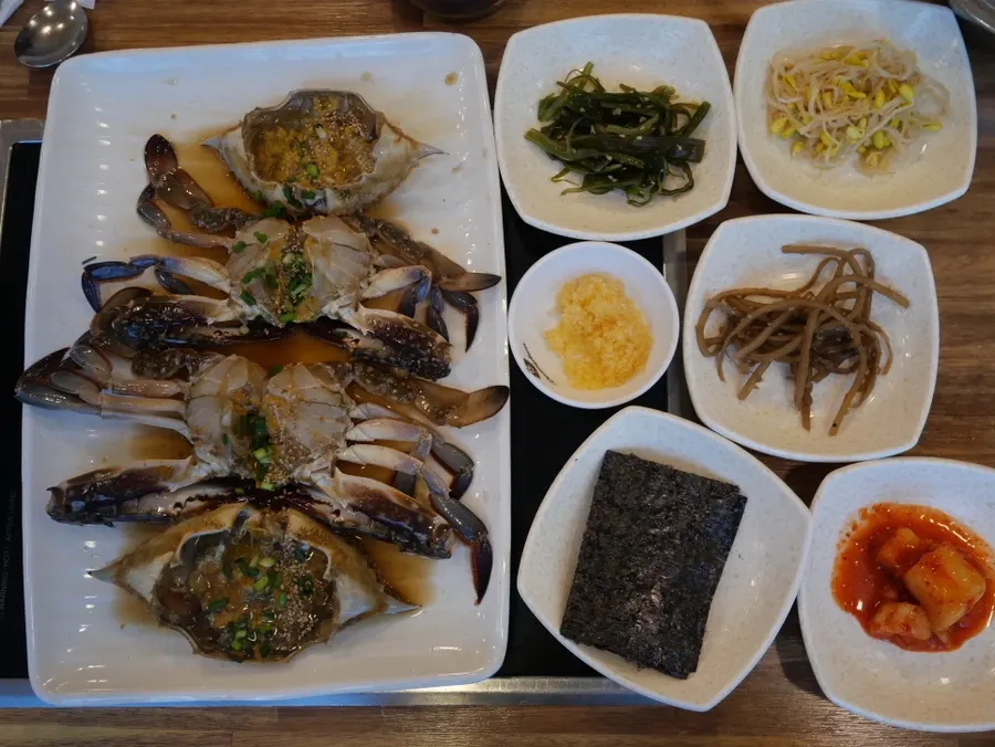 Two-person set meal with one soy crab and one marinated crab