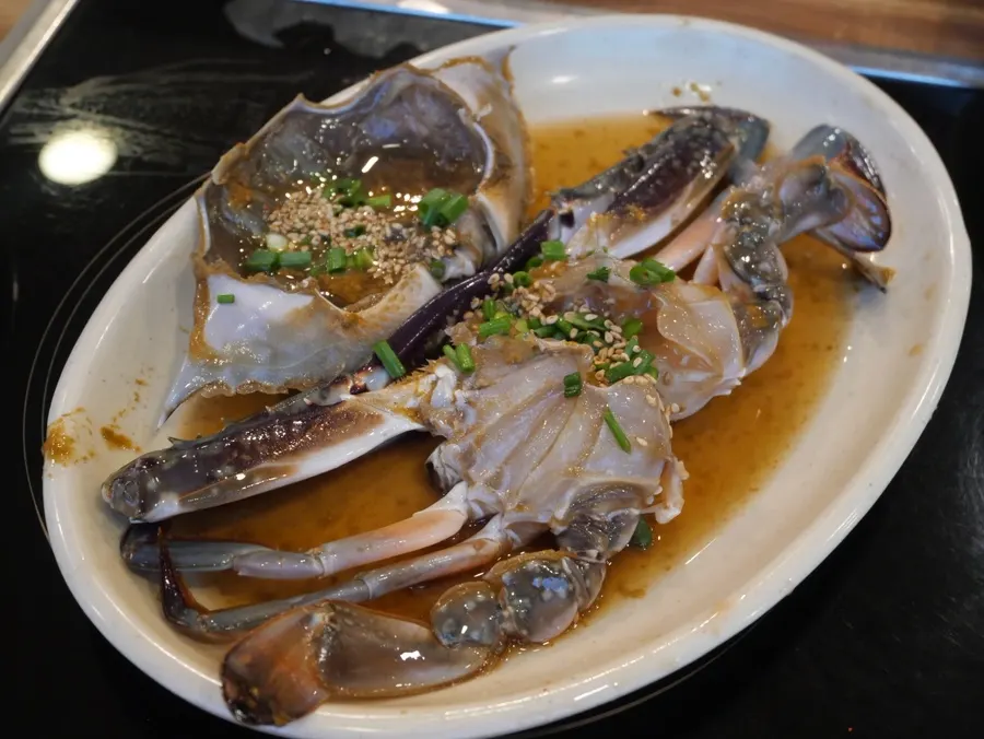 Extra soy crab ordered for ₩8,000