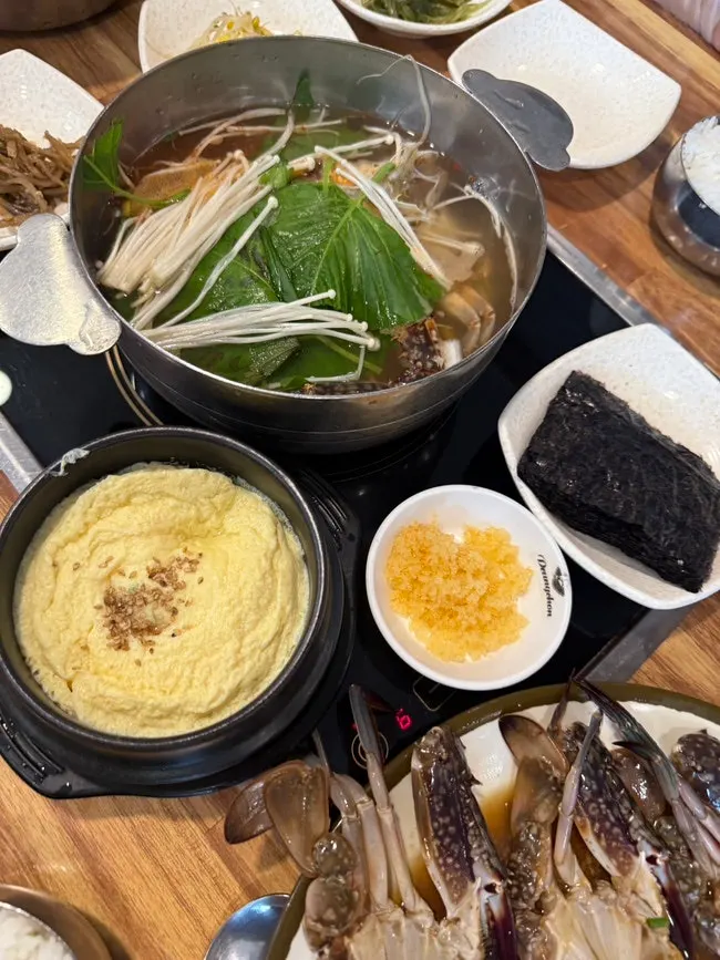 계란찜과 김 등 곁반찬