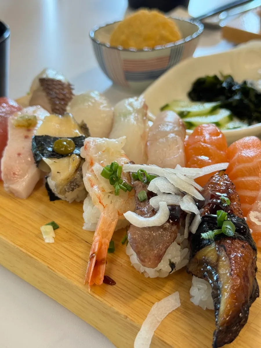 Non-fishy tuna sushi