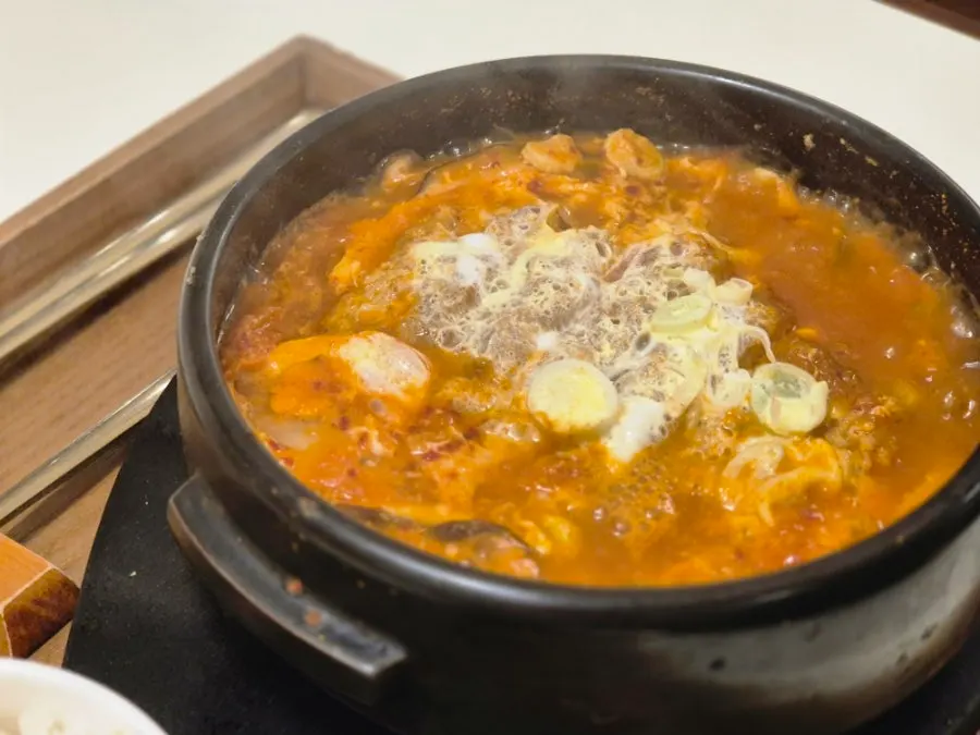 Kimchi katsu nabe recommended for Korean-food lovers