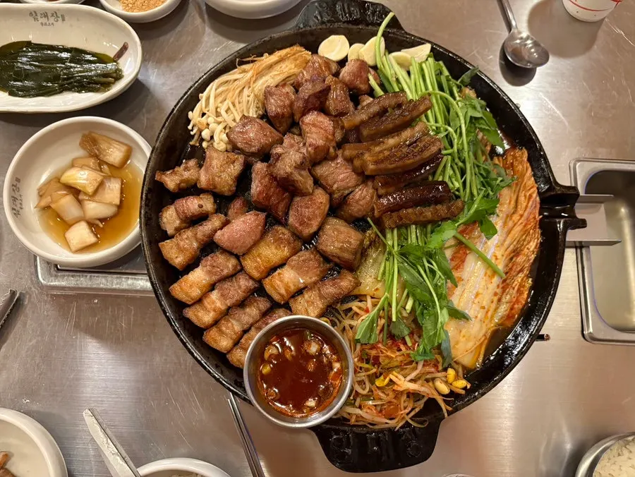 Spicy sauce served instead of myeoljeot at Imdaejang