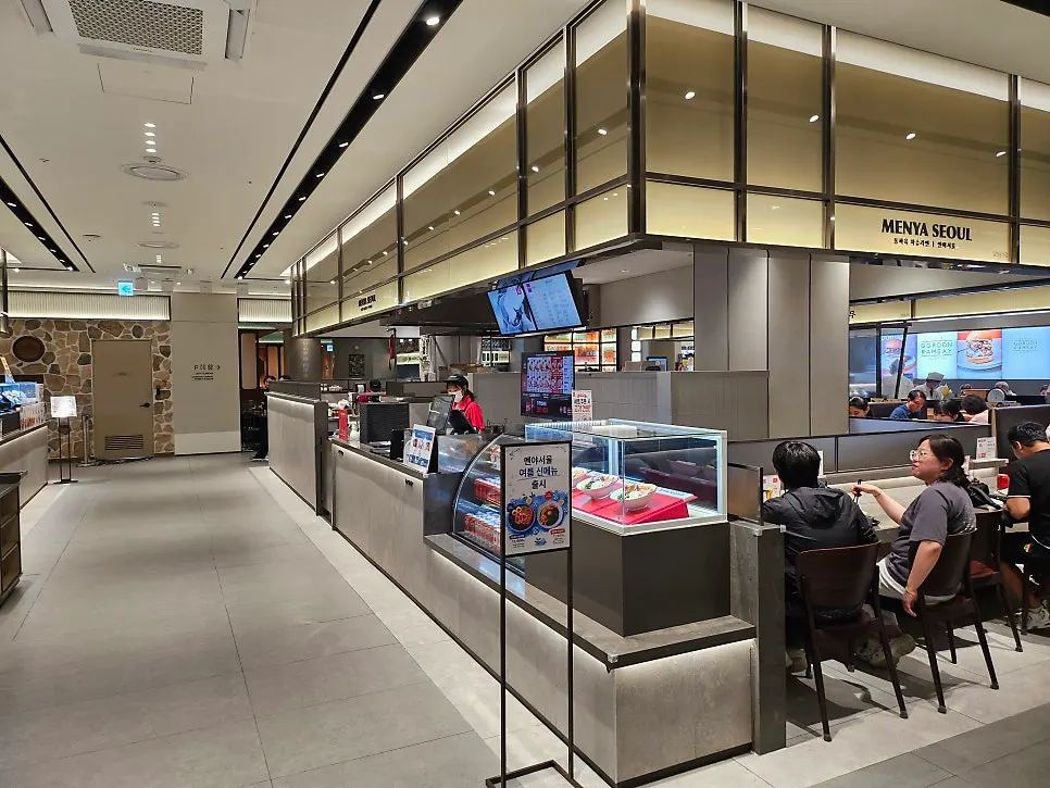 Menya Seoul restaurant at Lotte Department Store Incheon