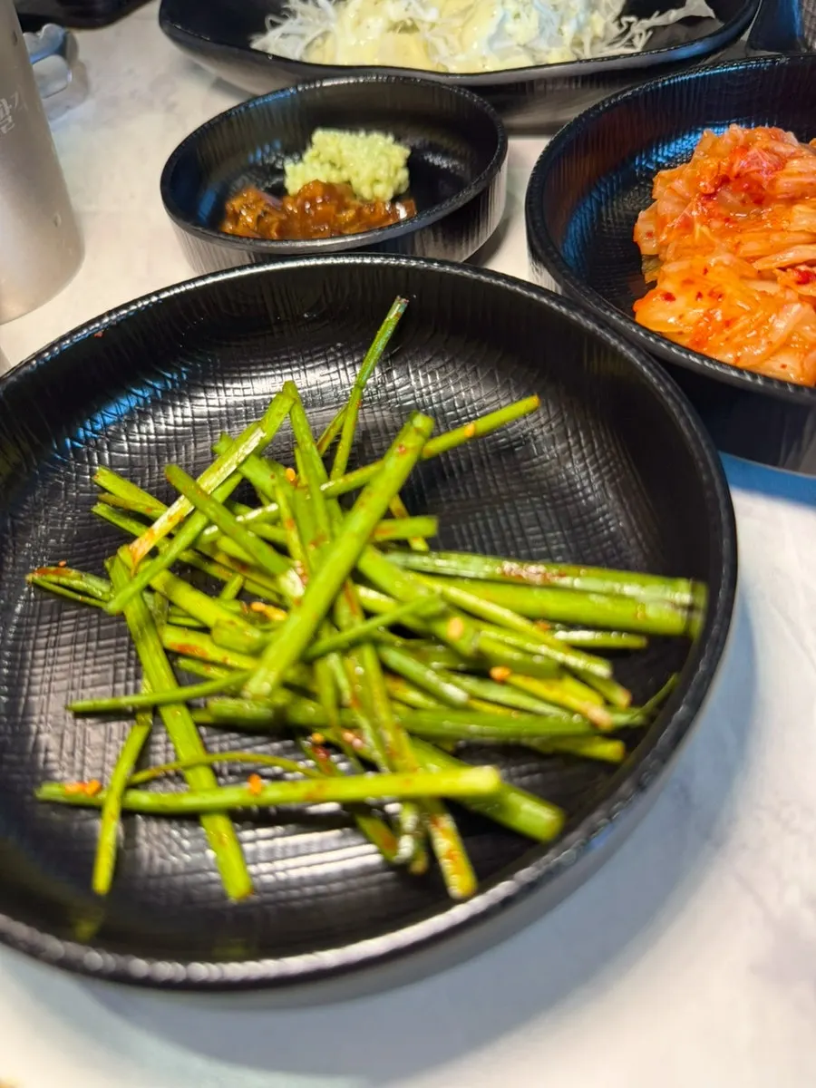 서비스로 나온 묵국