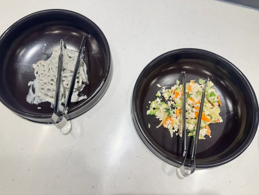 매장 한쪽에 마련된 반찬 셀프바