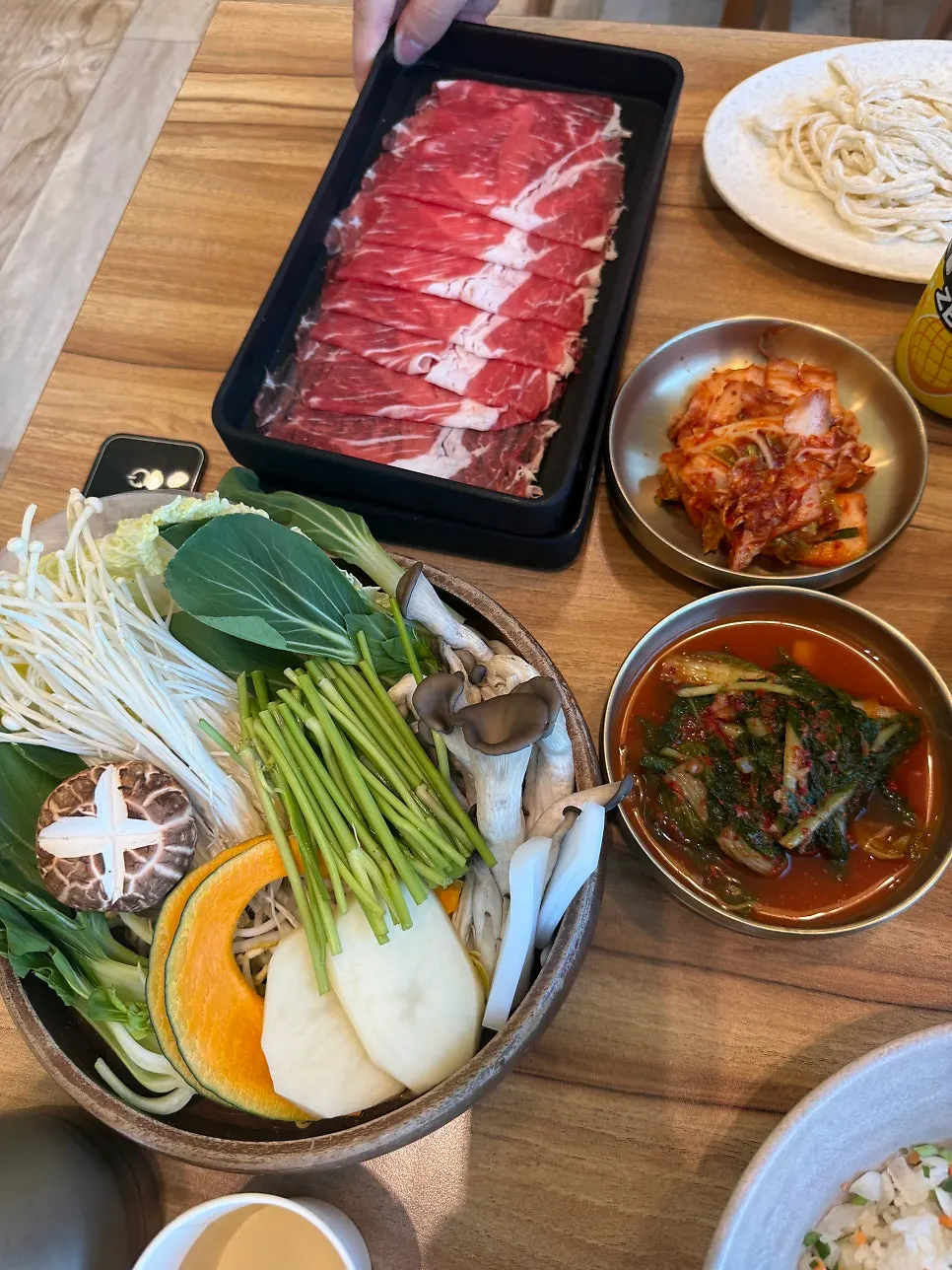 Base spread of vegetables and meat for spicy shabu kalguksu