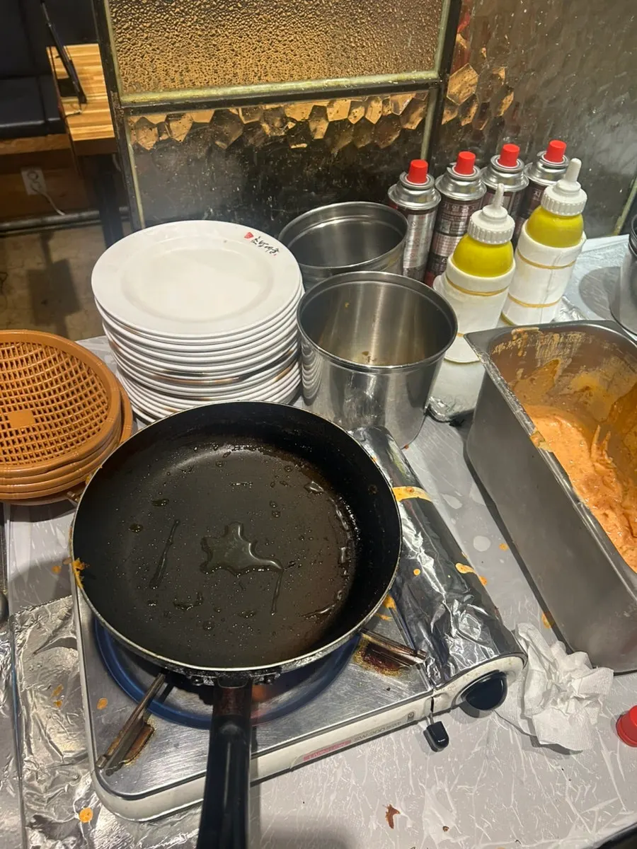 직접 부치는 셀프 김치전