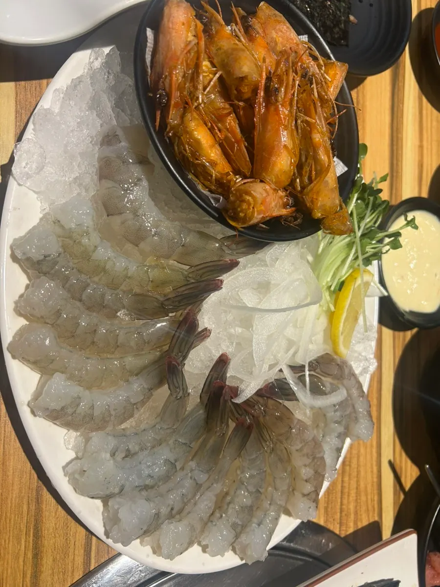 탱글탱글한 제철 생새우회